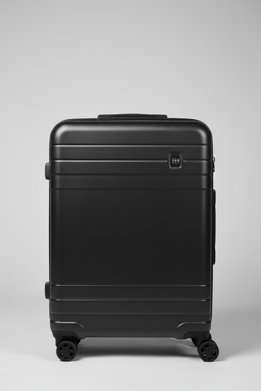Horizon Spinner Luggage - Graphite Black - Front